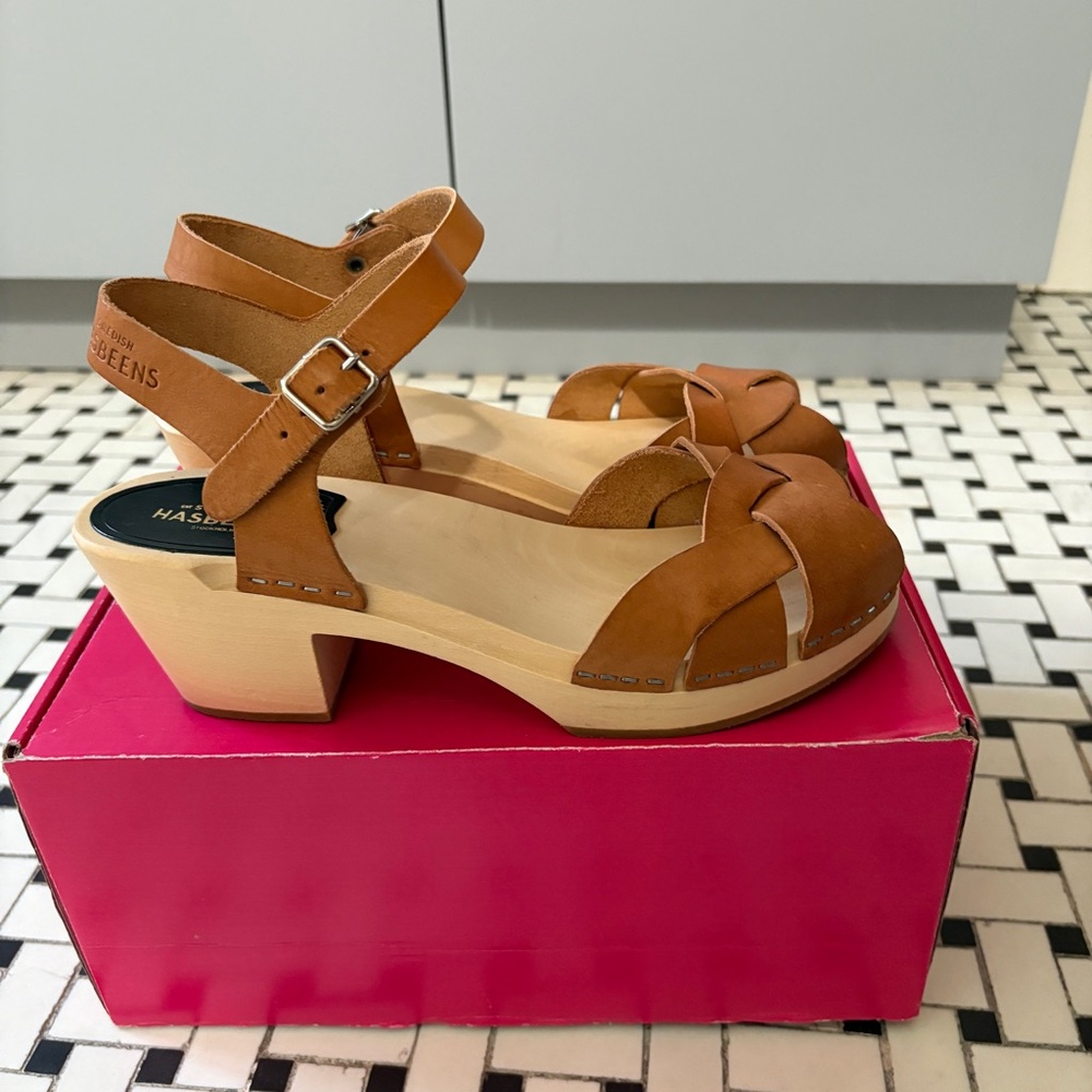 Swedish Hasbeens Kringlan High  Sandal Size 39 US 9 Like-New in Box